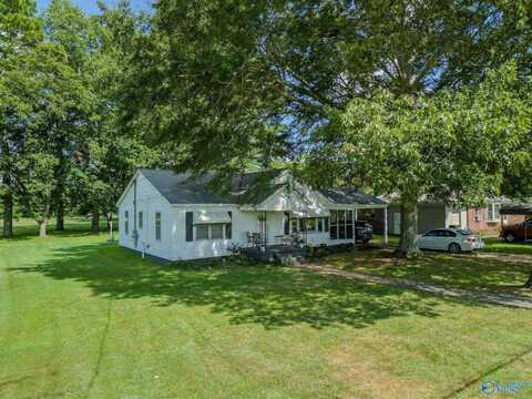 102 County Road 63, Woodville, AL 35776