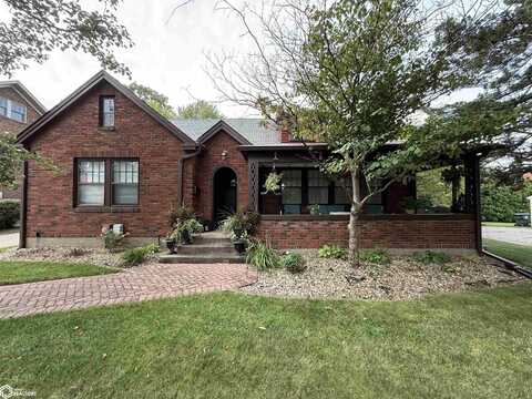 4 Cascade Terrace, Burlington, IA 52601