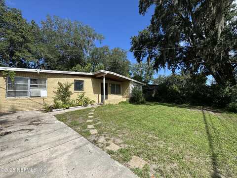 2212 FOURAKER Road, Jacksonville, FL 32210