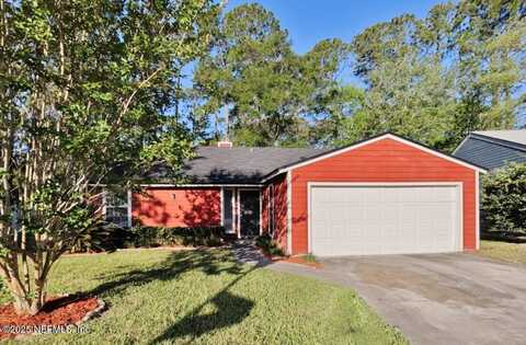 10268 PINE BREEZE Road W, Jacksonville, FL 32257