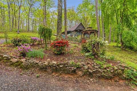176 Meadow Creek Way, Blue Ridge, GA 30513