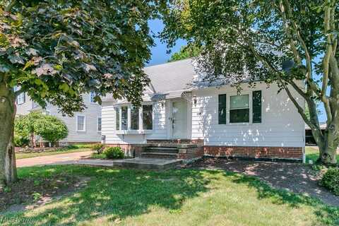 5843 Circle Drive, Mayfield Heights, OH 44124