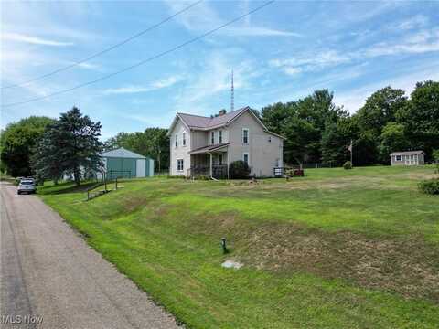 6596 Mill Road NW, Dundee, OH 44624