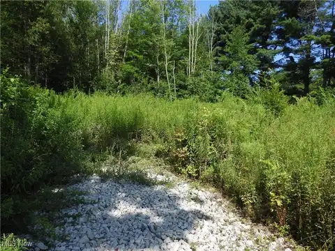 18040 Ravenna Road, Auburn, OH 44023