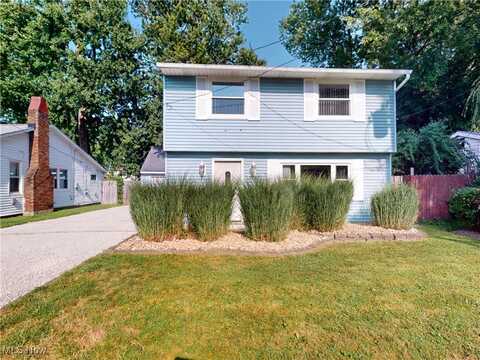 5707 Ivy Drive, Mentor-On-The-Lake, OH 44060
