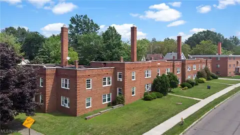 2521 Noble Road, Cleveland Heights, OH 44121