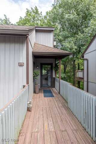 2175 Pinebrook Trail, Cuyahoga Falls, OH 44223