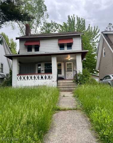901 Woodview Road, Cleveland Heights, OH 44121