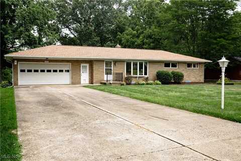 1455 Whittier Street NE, North Canton, OH 44721