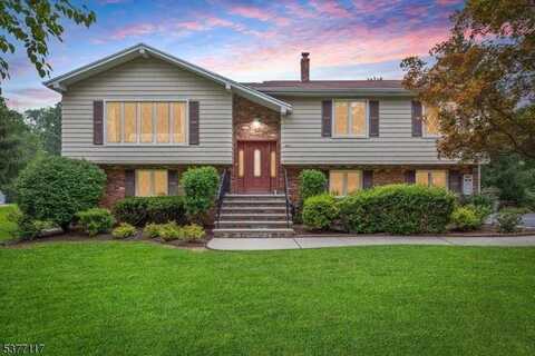 44 Madison St, Long Hill Township, NJ 07933