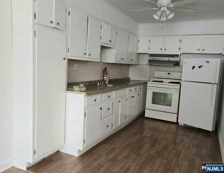305 Green Avenue, Lyndhurst, NJ 07071