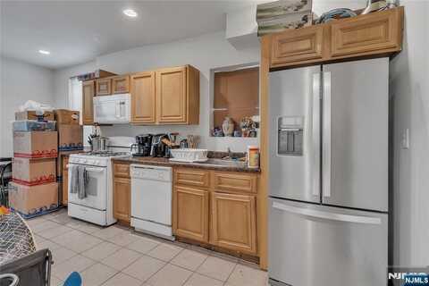 534 11th Street, Newark, NJ 07103