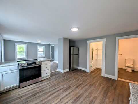 13-15 Walnut Street, Claremont, NH 03743