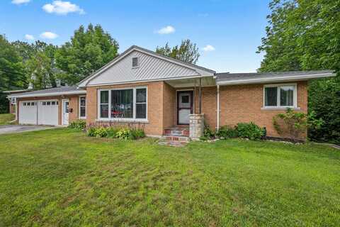 12 Coolidge Street, Berlin, NH 03570