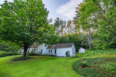 900 Bunker Hill Road, Tamworth, NH 03883