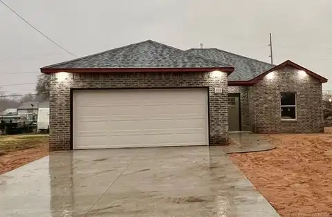 228 E Woodrow Street, Tulsa, OK 74106