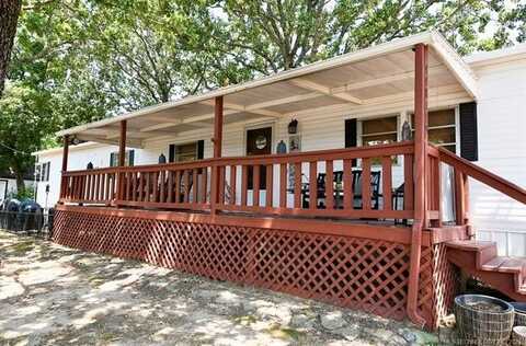 448159 E 979 Road, Vian, OK 74962