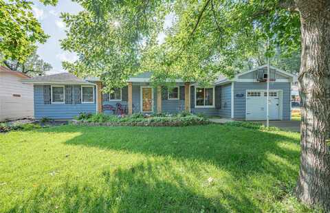4713 MEADOW LN, Sioux City, IA 51104