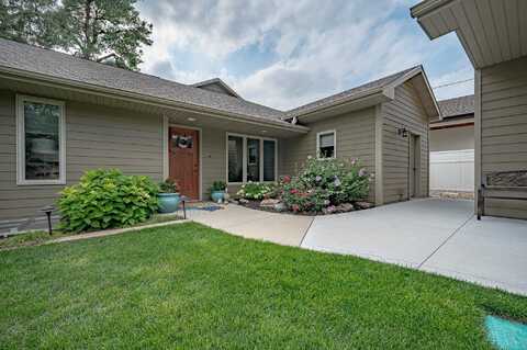 359 Lakeshore Dr., McCook Lake, SD 57049