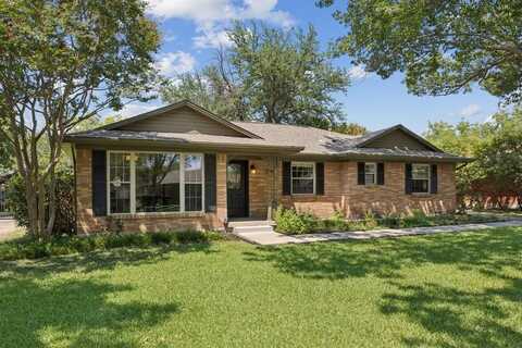 2540 Pinebluff Drive, Dallas, TX 75228