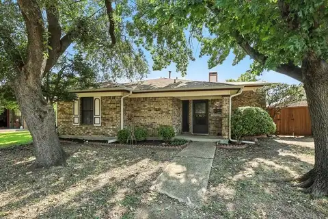 2202 Daniel Way, Carrollton, TX 75006