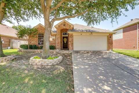 1004 Pebblecreek Drive, Burleson, TX 76028