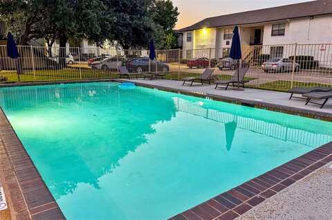 5801 Marvin Loving Drive, Garland, TX 75043