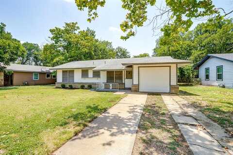 5454 Mcconnell Drive, Fort Worth, TX 76134