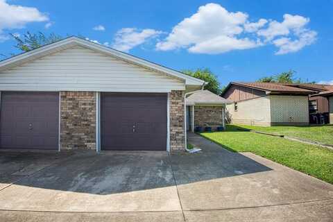 6819 W Cleburne Road, Fort Worth, TX 76133