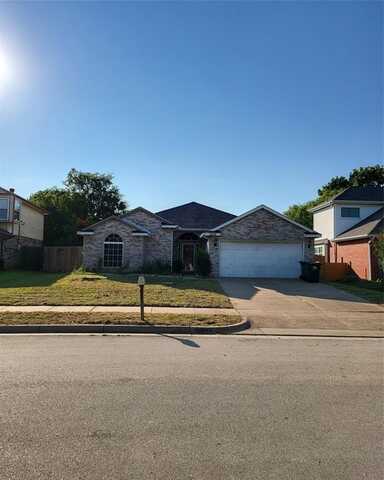 2205 Villanova Street, Arlington, TX 76018