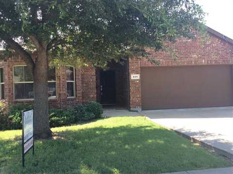 920 Iona Drive, Fort Worth, TX 76120