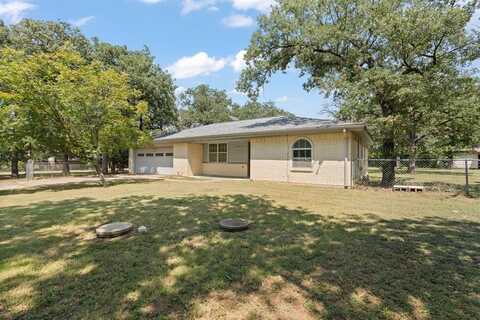2209 Dudley Lane, Burleson, TX 76028