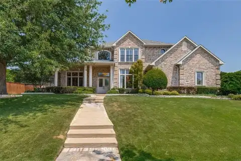 811 Lady Of The Lake Boulevard, Lewisville, TX 75056