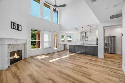3812 Lakeway Drive, Grapevine, TX 76092
