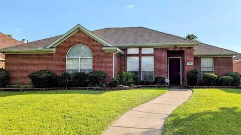 2101 Austin Drive, Mesquite, TX 75181