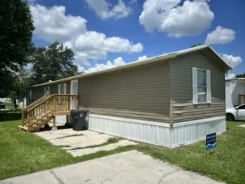 63 Tower Manor Cir E, Auburndale, FL 33823