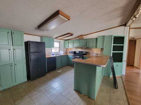 9563 Anchor Dr., Clio, MI 48001