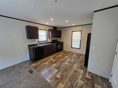 362 North Green Meadow St. SE, Grand Rapids, MI 49548