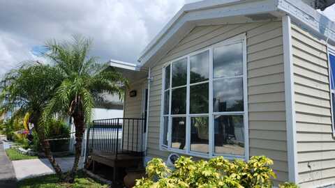 11911 66 Street North, Largo, FL 33773