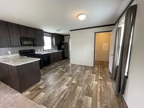 239 Schirra, Flushing, MI 48433