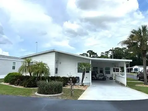 9081 Illinois Circle, Sebring, FL 33870