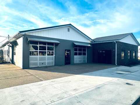 1133 Main St, Tell City, IN 47586