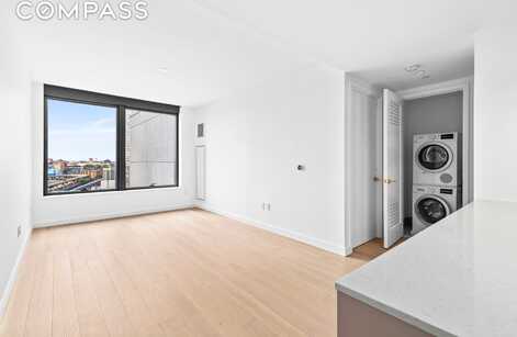 3 Court Square, Queens, NY 11101
