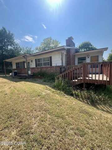 8536 SE 72nd Street, Baxter Springs, KS 66713