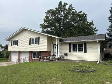 3 Newland Lane, Jacksonville, IL 62650