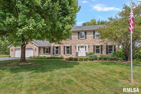 4 Red Bud Run, Sherman, IL 62684