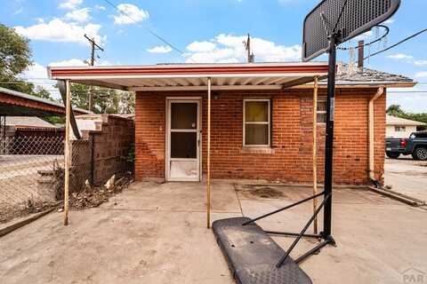 1214 Lake Ave, Pueblo, CO 81004