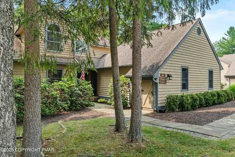 2185 Oak Hill Drive, Buck Hill Falls, PA 18323