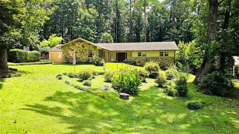 4682 Lucerne Valley Road SW, Lilburn, GA 30047