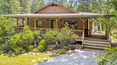 160 Equestrian Lane, Carthage, NC 28327